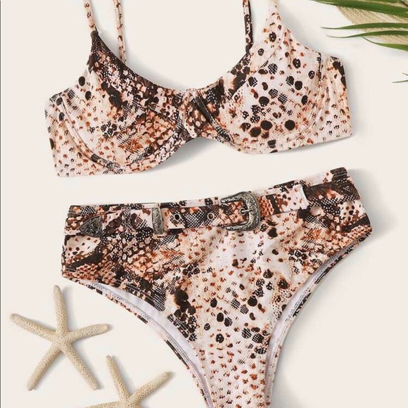 🛍 Belted Bikini Set - Picture 3 of 10